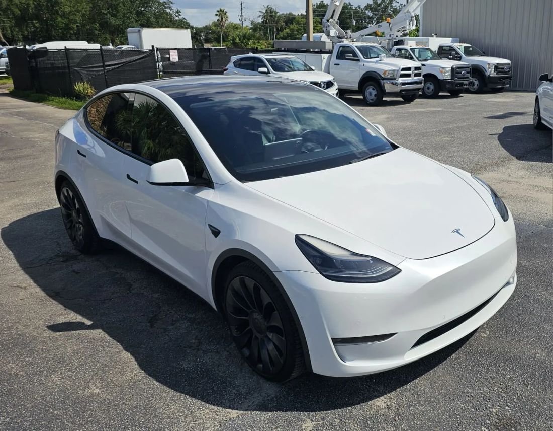 Suv in Orlando, FL, United States 2 - 18911709