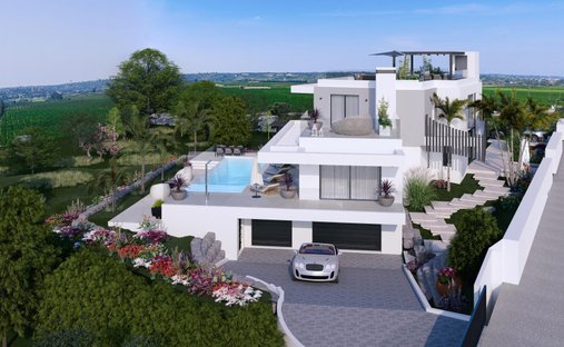 Villa in Alcantarilha, Algarve, Portugal 1