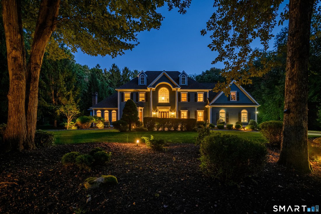 House in Newtown, Connecticut, United States 1 - 18912761