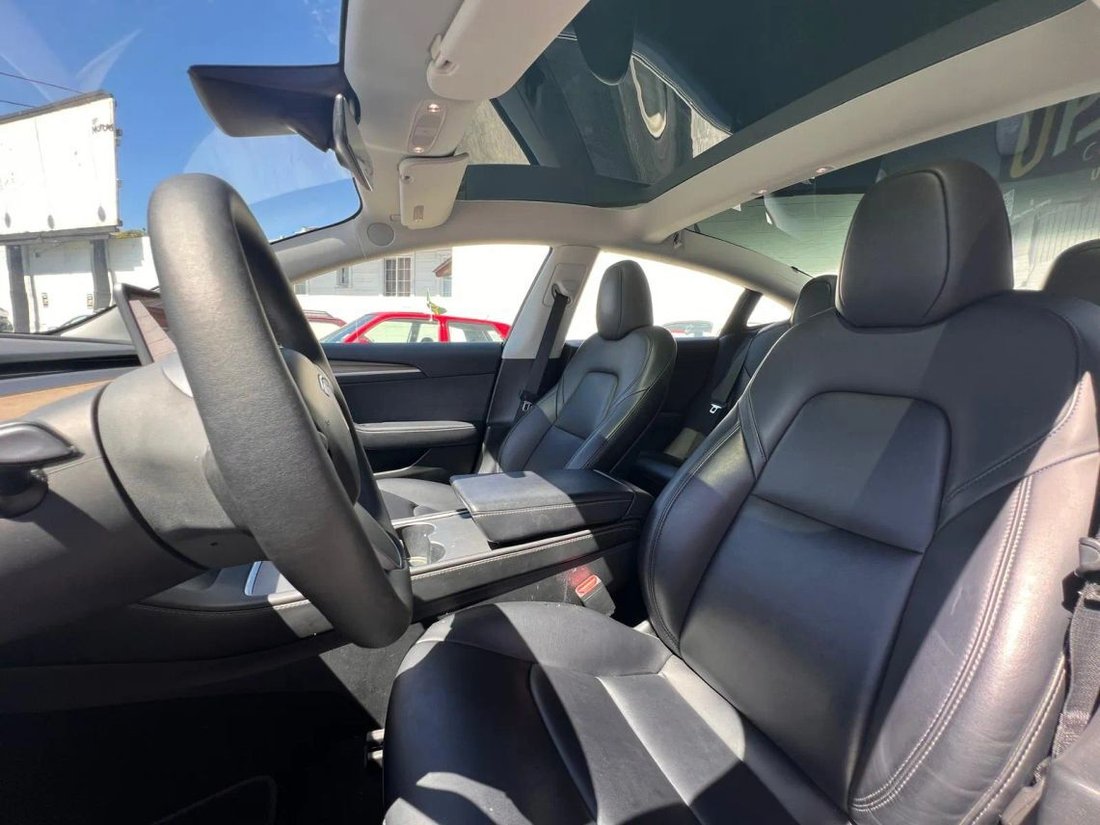 Sedan in Richmond, CA, United States 5 - 18914597