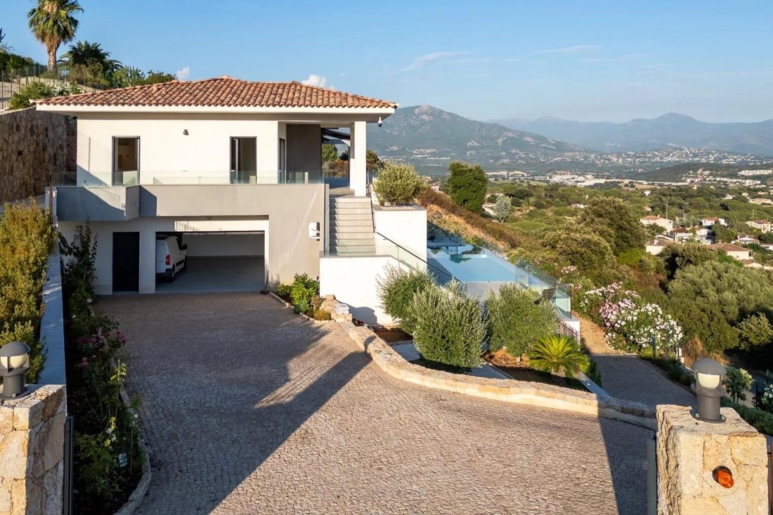 Maison à Alata, Corse, France 1 - 18679263