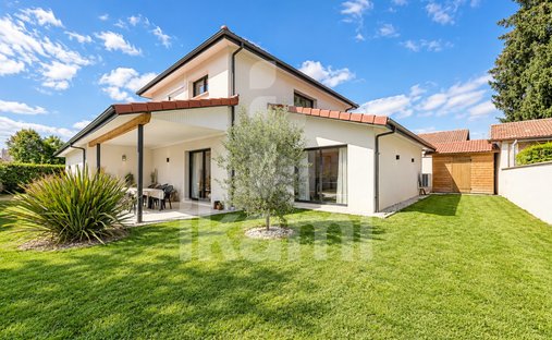 House in Vinay, Auvergne-Rhône-Alpes, France 1