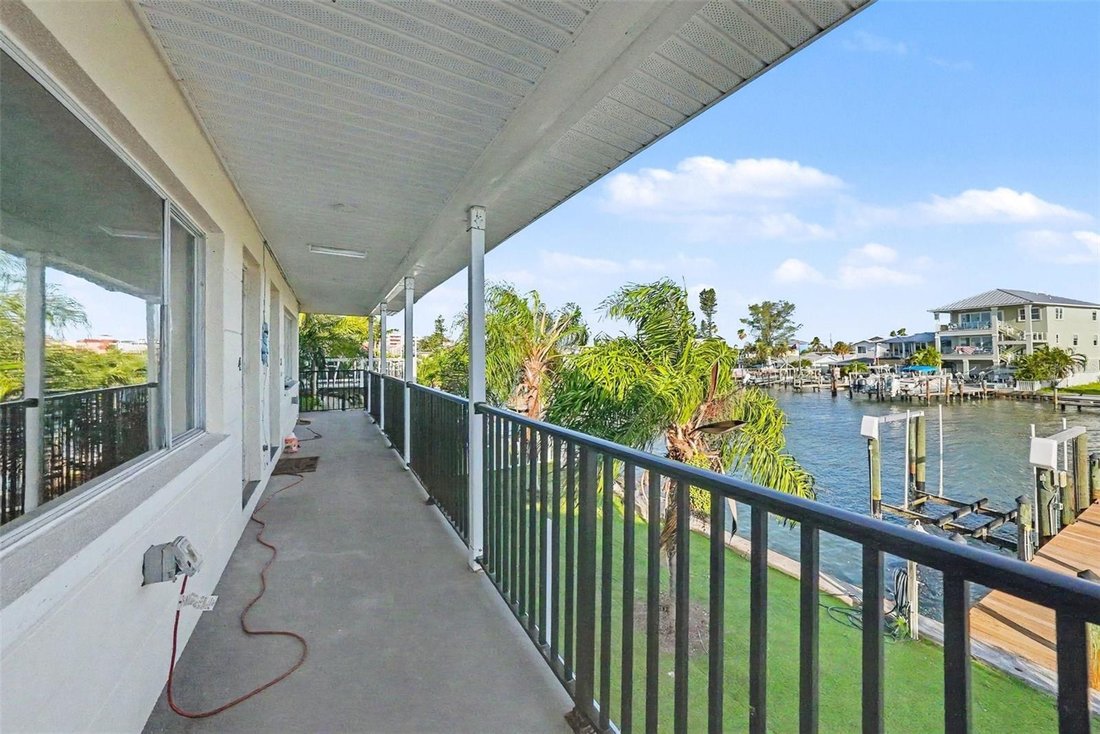 House in Madeira Beach, Florida, United States 1 - 18905984
