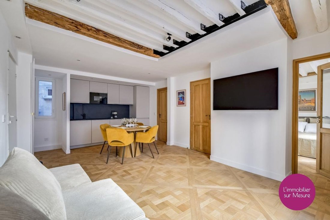 Apartment in Porte Saint Denis-Paradis, Paris 10e Arrondissement, Paris 5 - 18907181