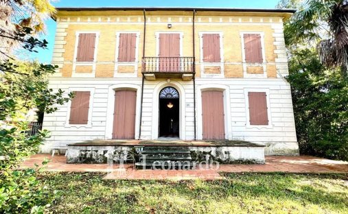 Villa à Camaiore, Toscane, Italie 1