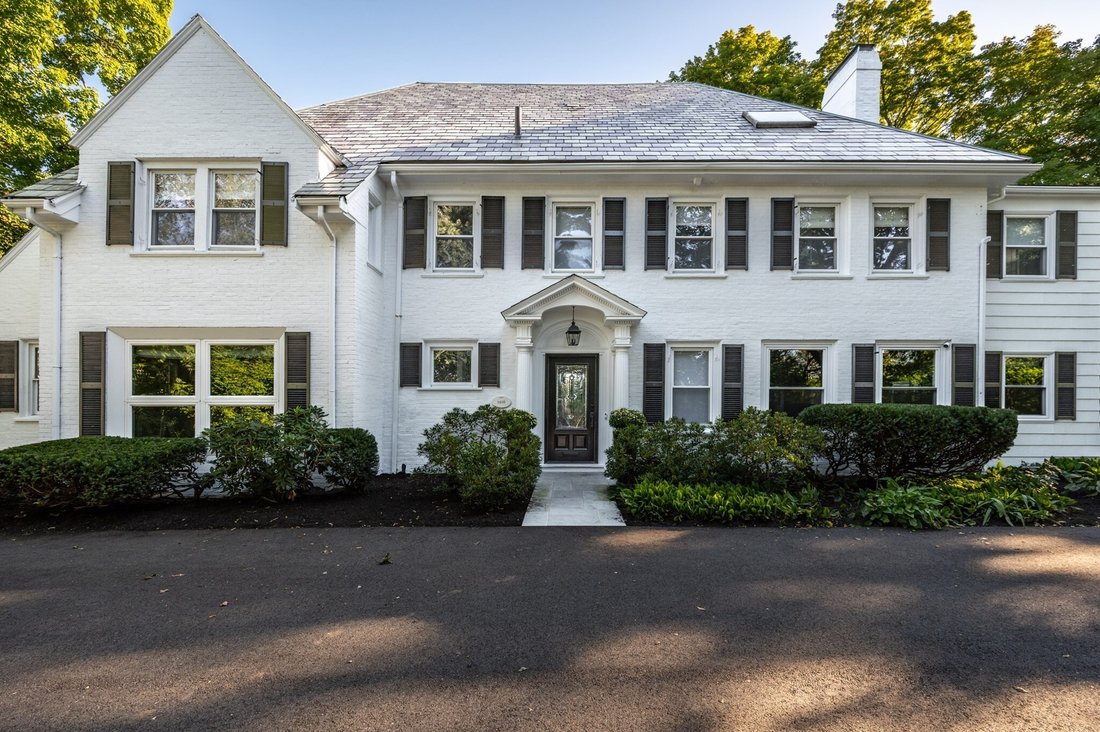 House in Newton, Massachusetts, United States 3 - 18912775