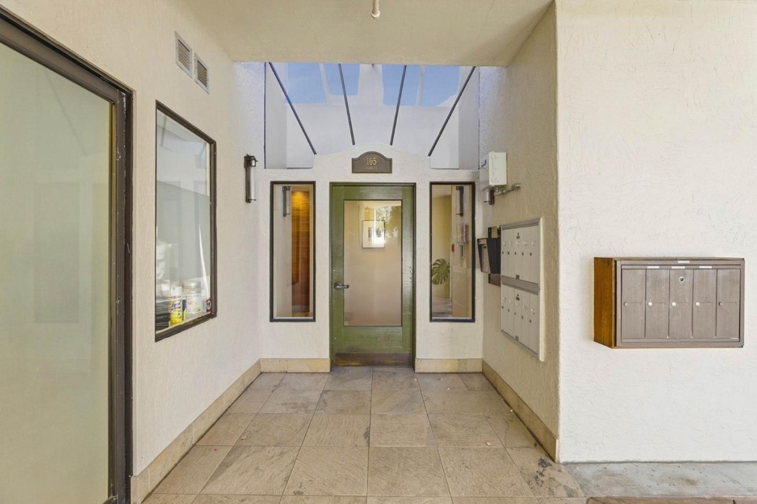 Condo in Palo Alto, California, United States 4 - 18909440