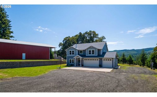 House in Dallas, Oregon, United States 1