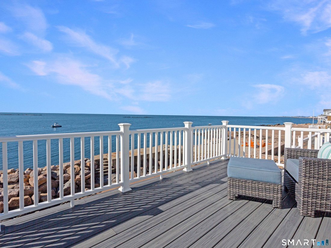 House in East Haven, Connecticut, United States 4 - 18913002