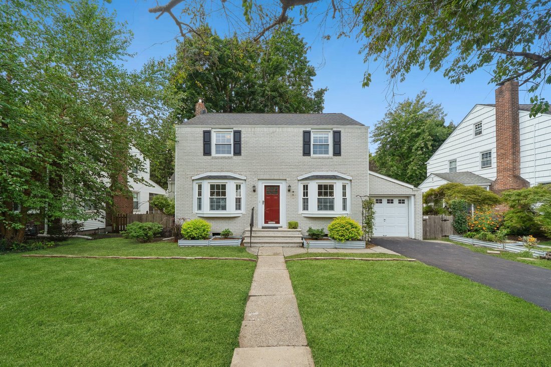 House in Bloomfield, New Jersey, United States 1 - 18906759