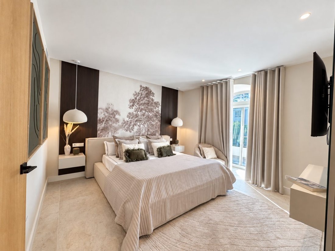 Apartment in Puerto Banus, Marbella, Spain 5 - 18918929