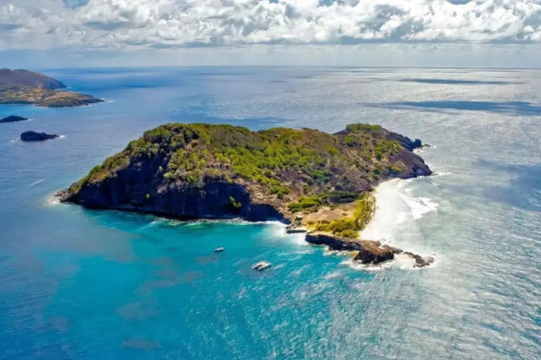 Land in Derrick, Grenadines, Saint Vincent and the Grenadines 1 - 18913468
