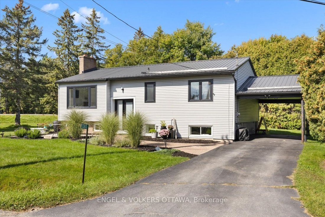 House in Ottawa, Ontario, Canada 2 - 18910859