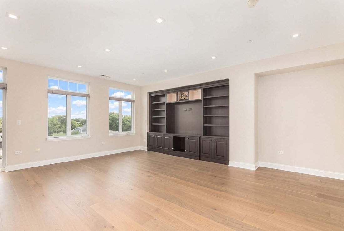 Condo in Park Ridge, Illinois, United States 5 - 18910243