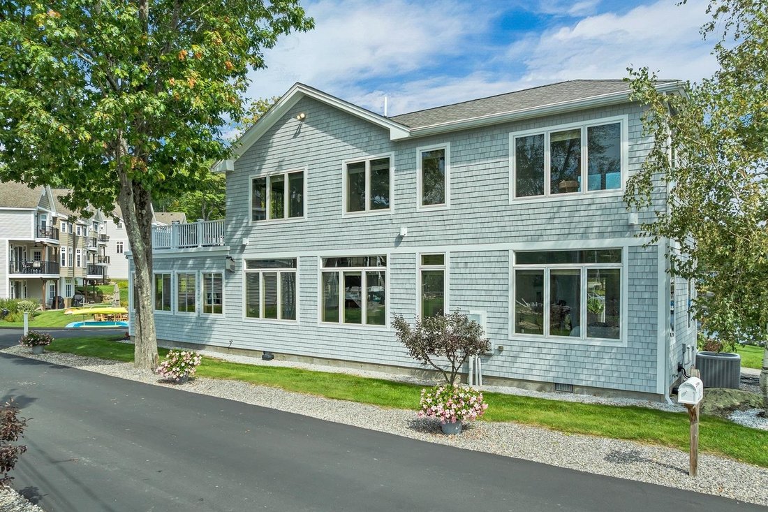 House in Laconia, New Hampshire, United States 3 - 18906763