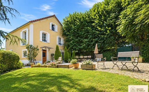 Villa in Gressets-Centre-Garenne-Bechevet, La Celle-Saint-Cloud, Frankreich 1