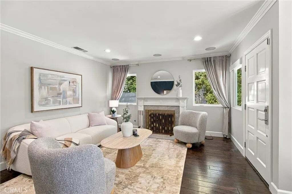 House in Burbank, California, United States 3 - 18910157