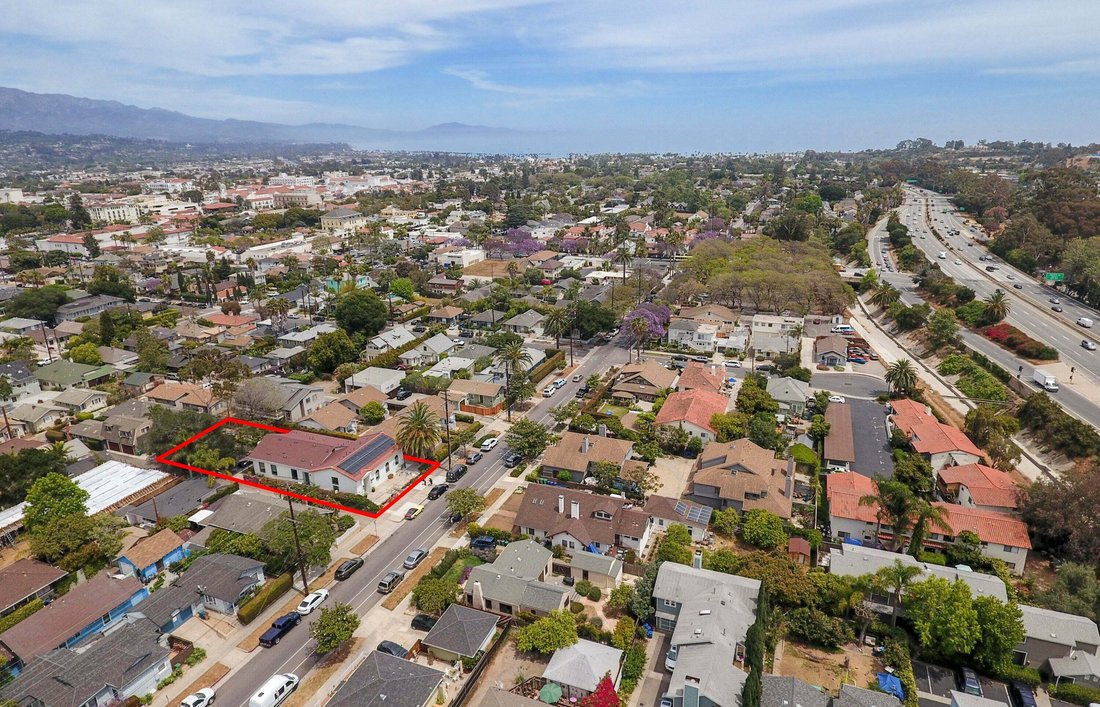 Santa Barbara, California, United States 4 - 18909531