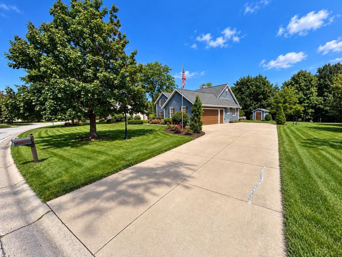 House in Muskego, Wisconsin, United States 3 - 18909617