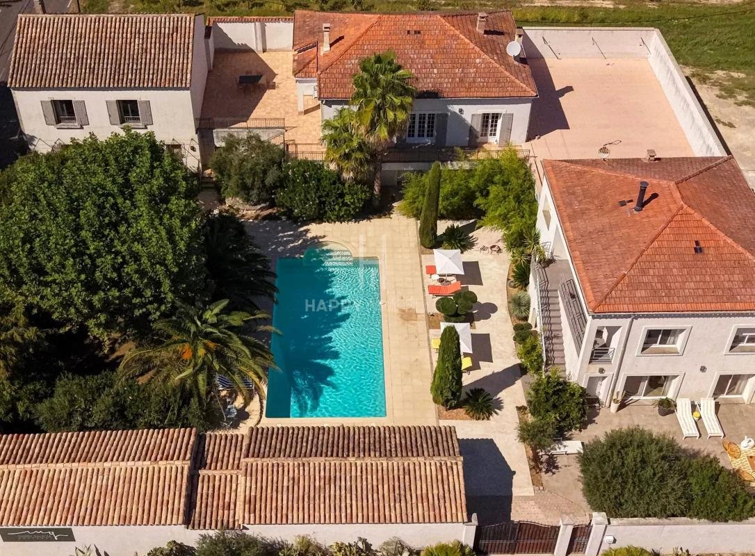 House in Noves, Provence-Alpes-Côte d'Azur, France 2 - 18791553