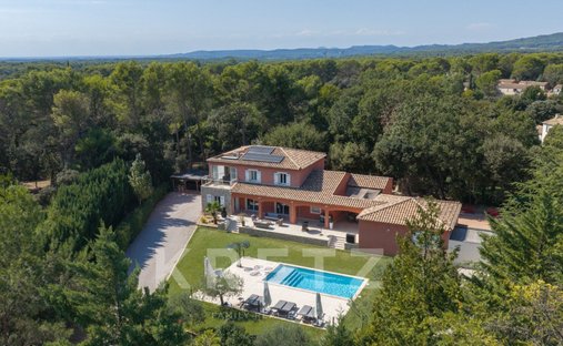 House in Le Tholonet, Provence-Alpes-Côte d'Azur, France 1