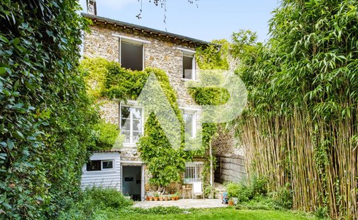 House in Beau Site-Pommerets-Binelles, Sevres, France 1