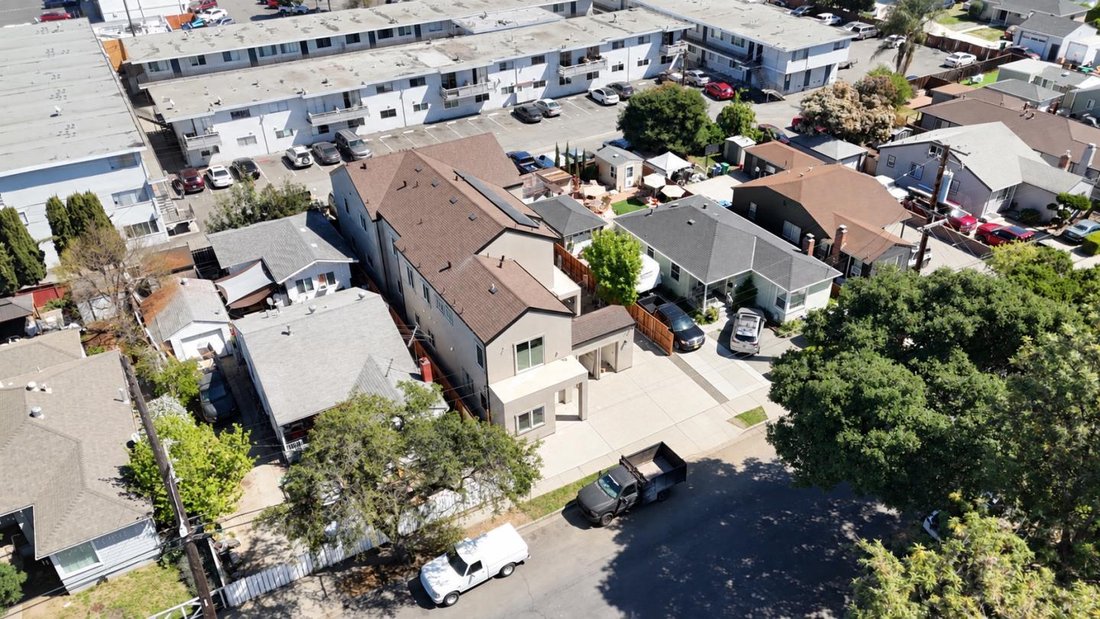 Hayward, California, United States 1 - 18917017