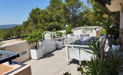 Apartment in Châteauneuf-le-Rouge, Provence-Alpes-Côte d'Azur, France 1