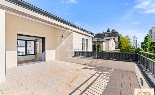 Villa a Suresnes, Isola di Francia, Francia 1