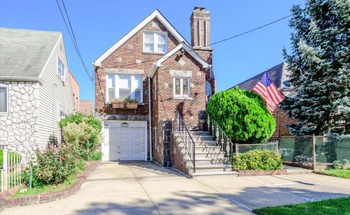 House in New York, New York, United States 1
