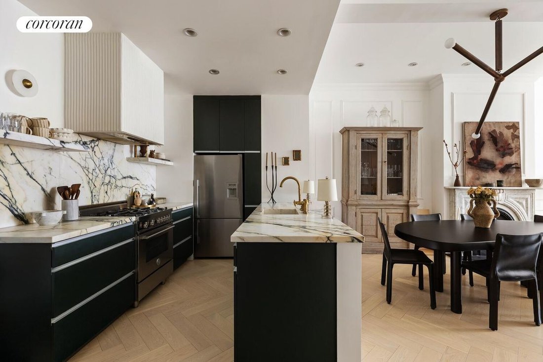 Condo in New York, New York, United States 4 - 18905393