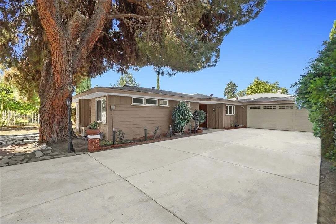 House in El Monte, California, United States 1 - 18913304