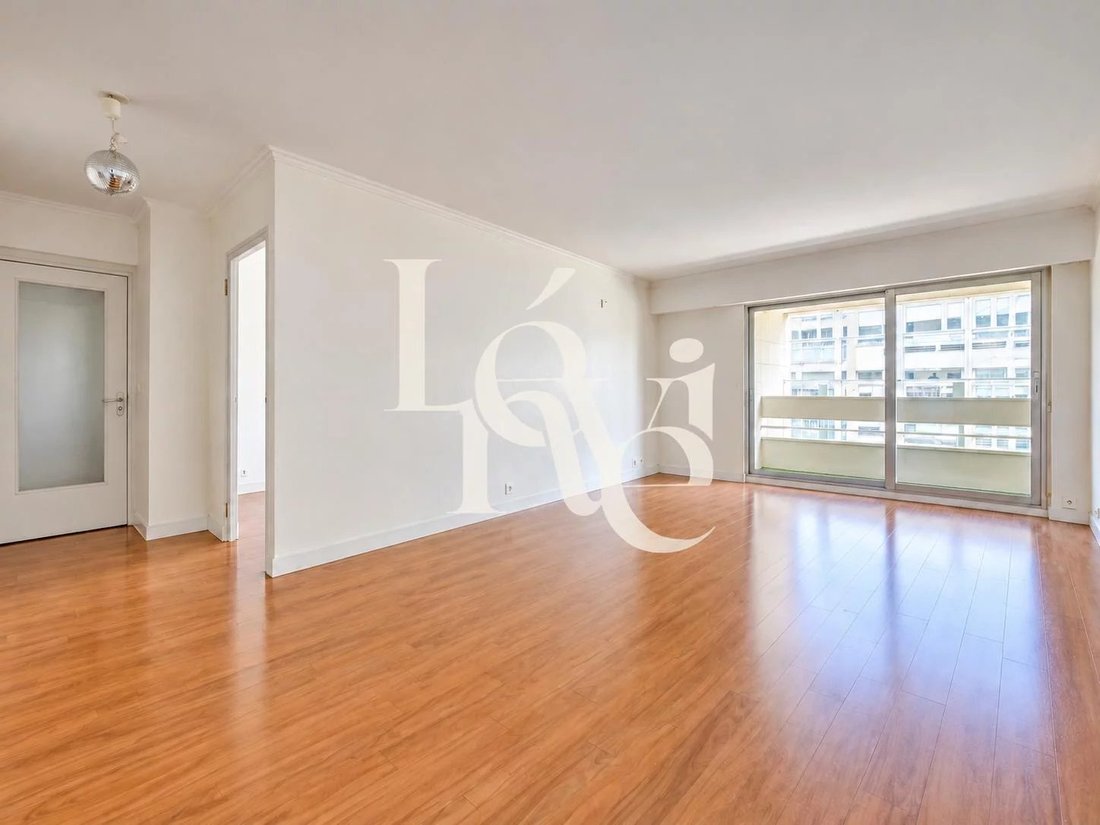 Apartment in Nationale-Deux Moulins, Paris 13e Arrondissement, Paris 1 - 17394255