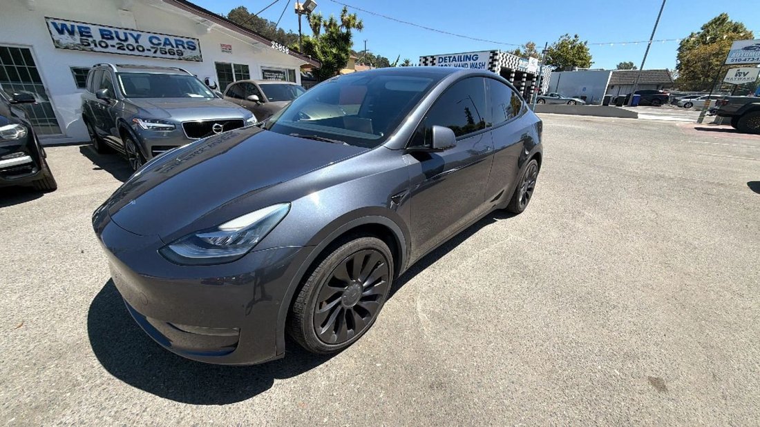 Suv in Hayward, CA, United States 1 - 18595620