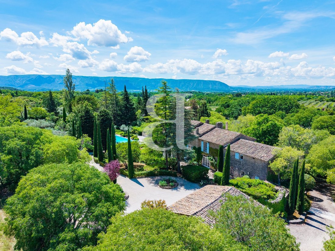 Casa de Campo en Gordes, Provenza-Alpes-Costa Azul, Francia 3 - 18912639