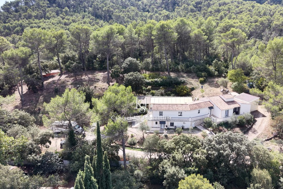 Villa in Tourves, Provence-Alpes-Côte d'Azur, Frankreich 1 - 18915620