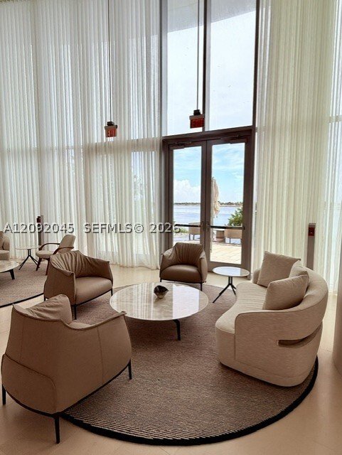 Condo in Miami, Florida, United States 3 - 18914230