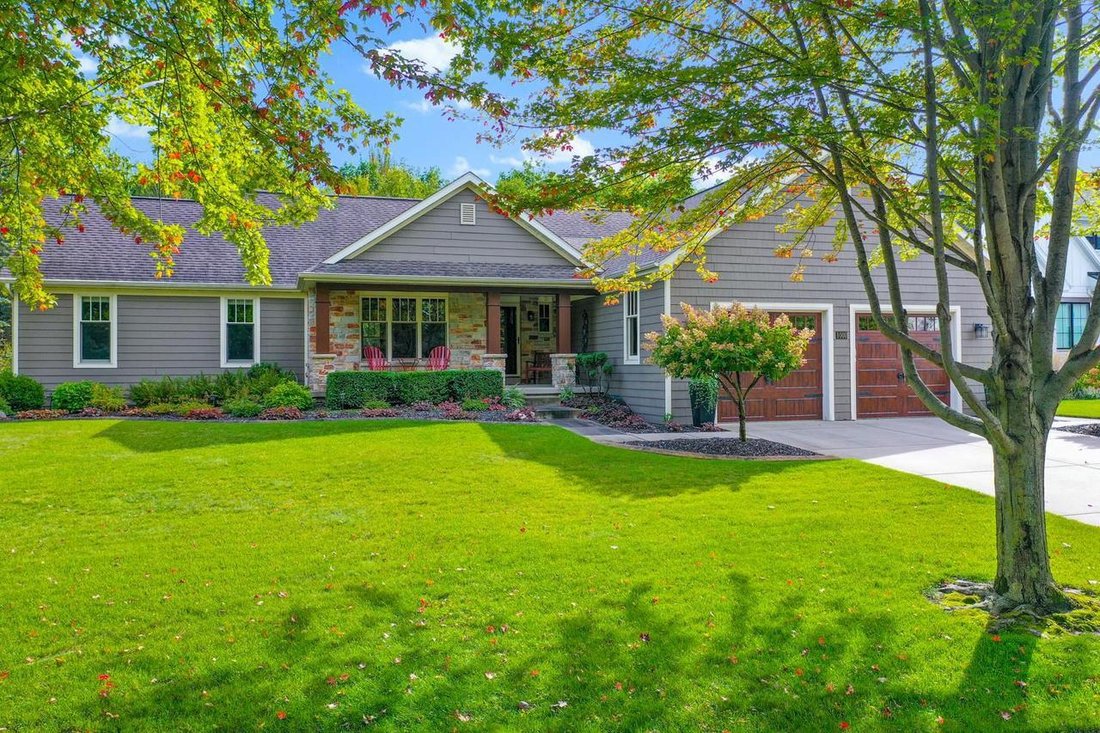 House in Suamico, Wisconsin, United States 1 - 18909619