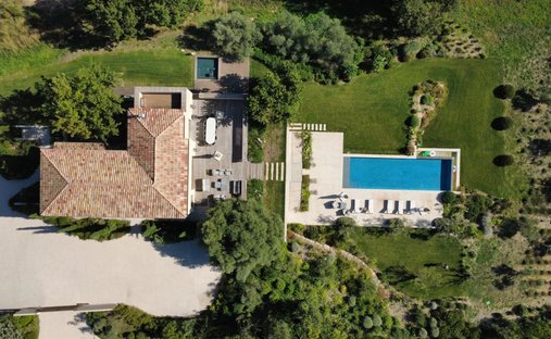 House in Le Puy-Sainte-Réparade, Provence-Alpes-Côte d'Azur, France 1