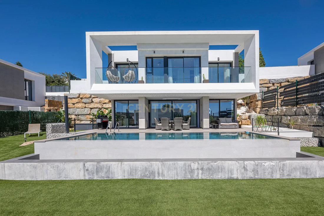 Villa a Estepona, Andalusia, Spagna 1 - 18913549
