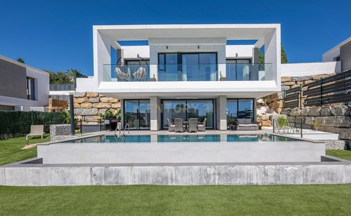 Villa a Estepona, Andalusia, Spagna 1