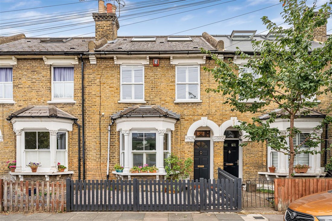 House in Kingston Upon Thames, Royal Borough of Kingston upon Thames, England 1 - 18906112