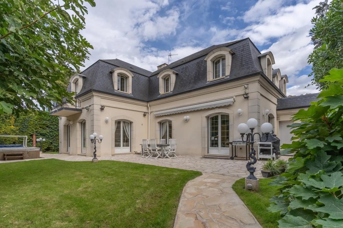 Haus in Le Petit Lac, Saint-Gratien, Frankreich 1 - 18911104