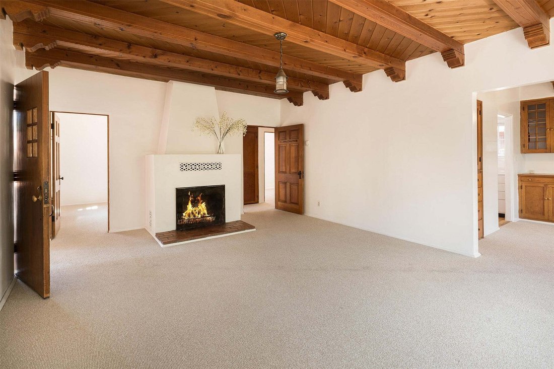 House in Santa Fe, New Mexico, United States 2 - 18906875