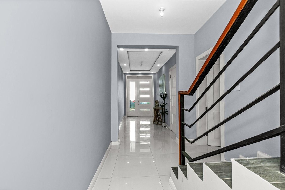 Townhouse en Stony Hill, Parroquia de Saint Andrew, Jamaica 4 - 18921834