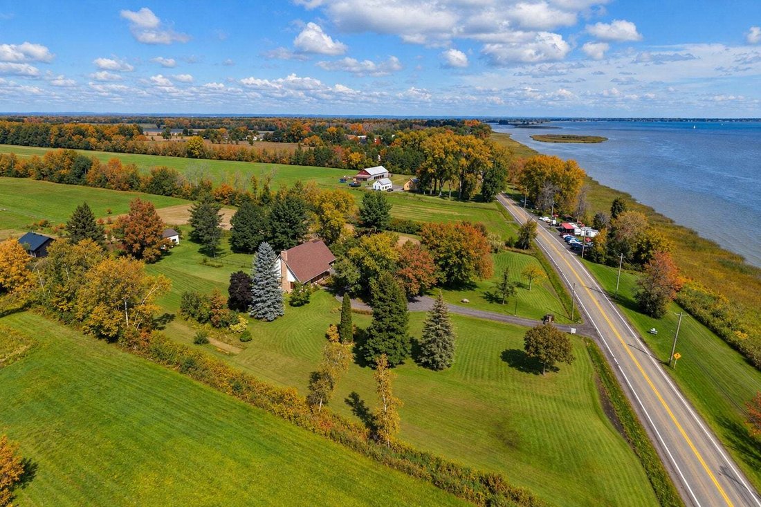 Farm Ranch in Lanoraie, Quebec, Canada 1 - 18910947