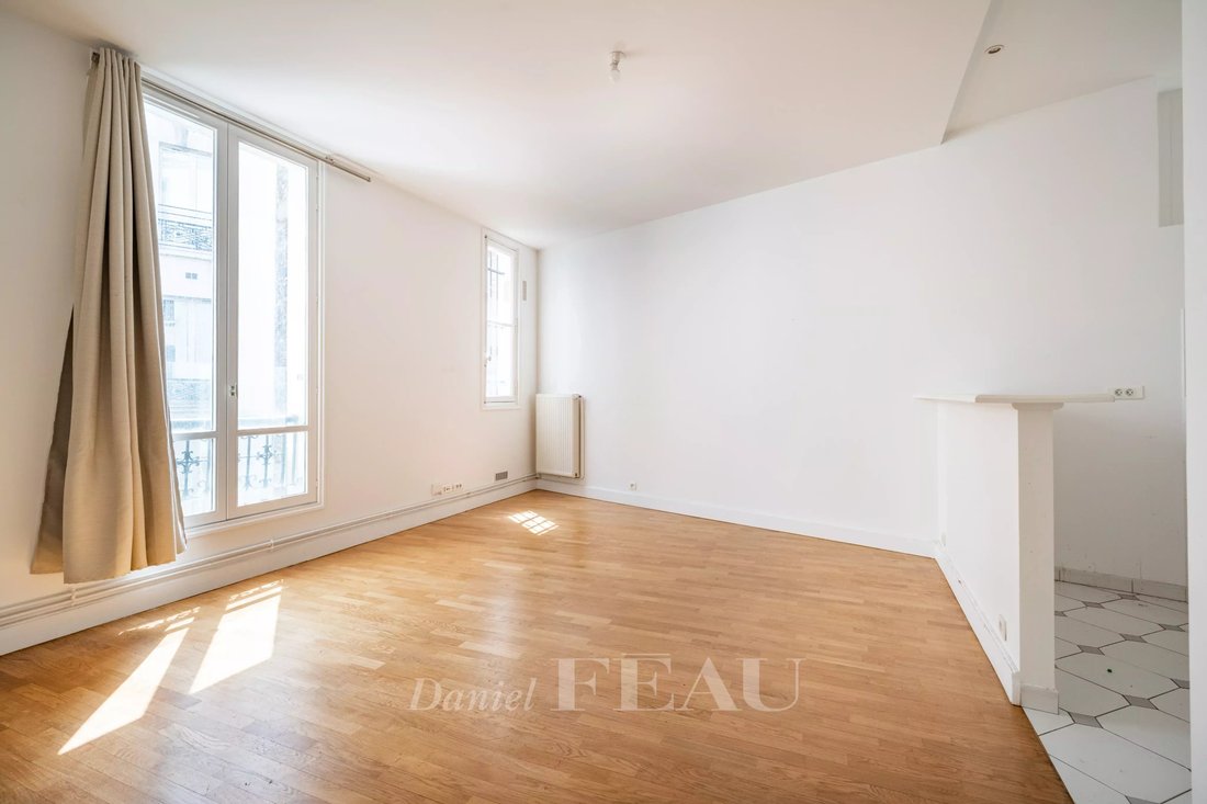 Apartment in Saint Placide, Paris 6e Arrondissement, Paris 1 - 18905623