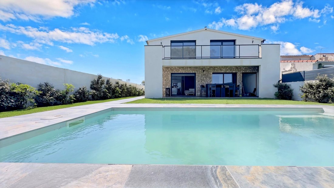 Villa in Lucciana, Corsica, France 4 - 17947131