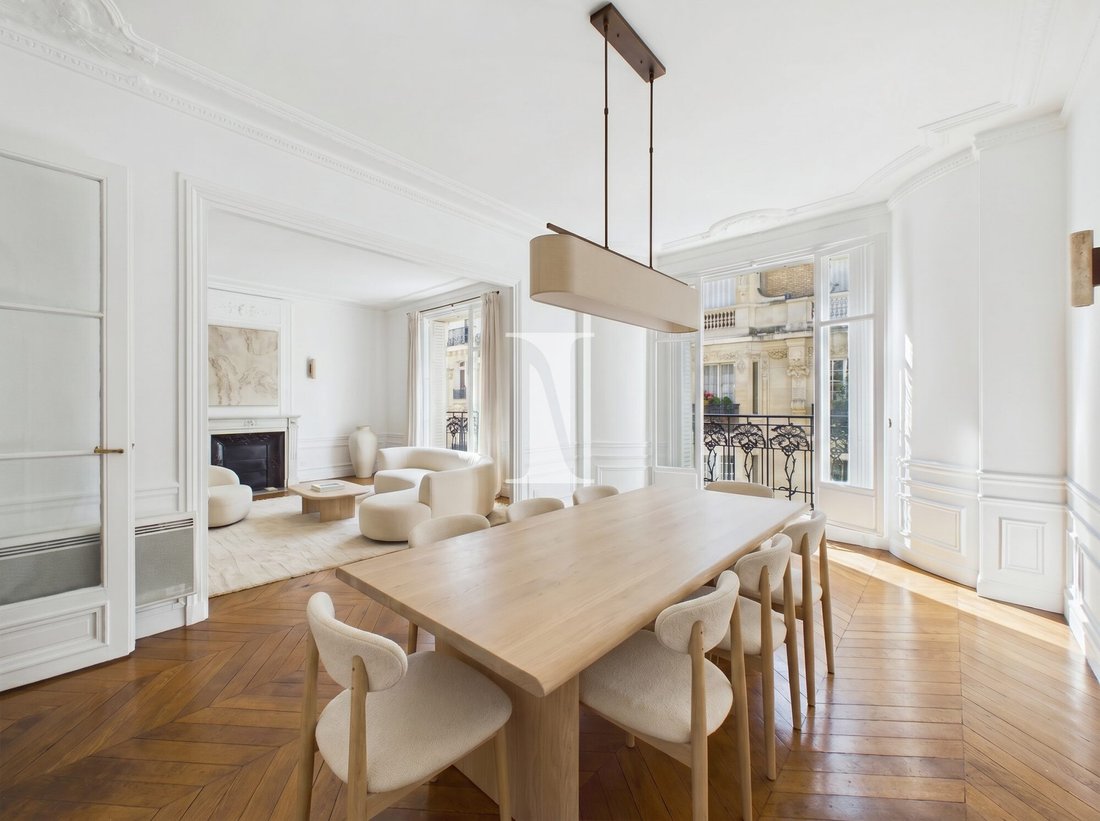 Appartamento a La Fourche-Guy Môquet, Paris 17e Arrondissement, Parigi 4 - 18912528