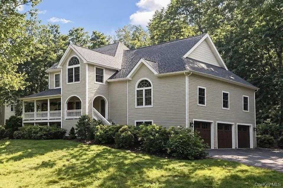 House in Bedford, New York, United States 1 - 18902222